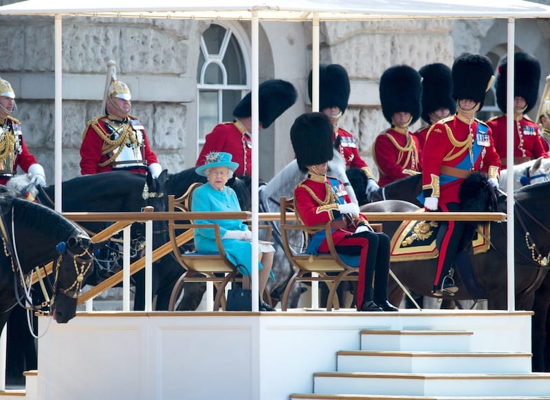Regina Elisabetta II, le foto del capo del Regno Unito 9