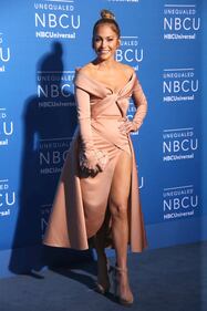 Jennifer Lopez hot in rosa carne 17