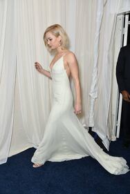 Jennifer Lawrence senza reggiseno alla première di Joy 10