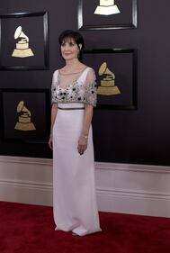 Grammy 2017, i look più sexy sul red carpet 16