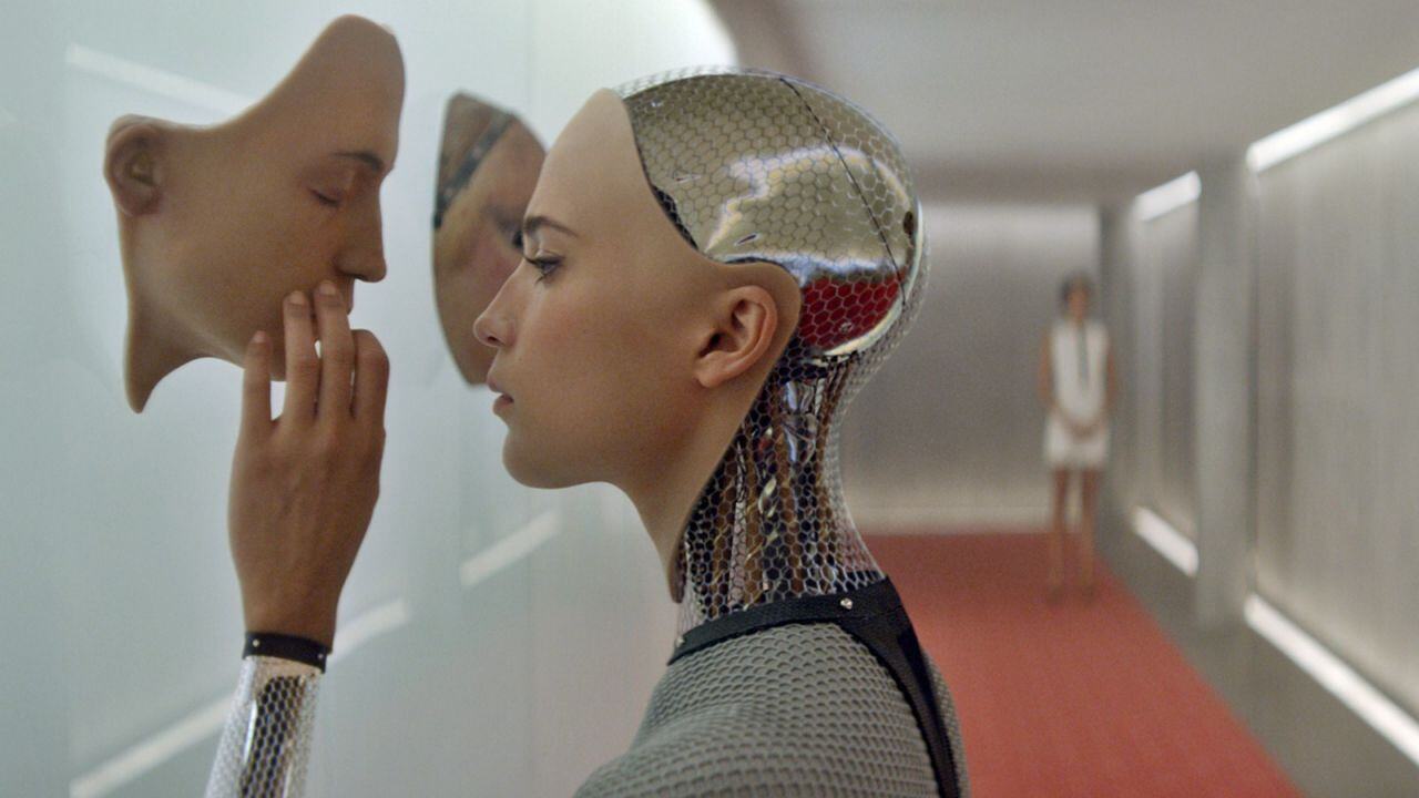 Quel robot donna (supersexy) dall'intelligenza troppo umana