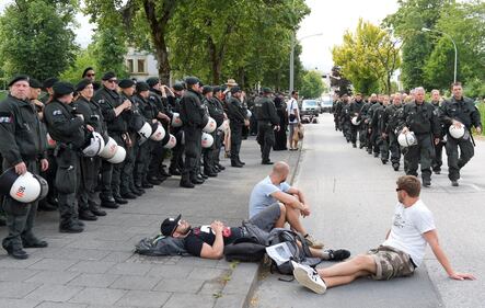 Germania, la contestazione anti G7 7