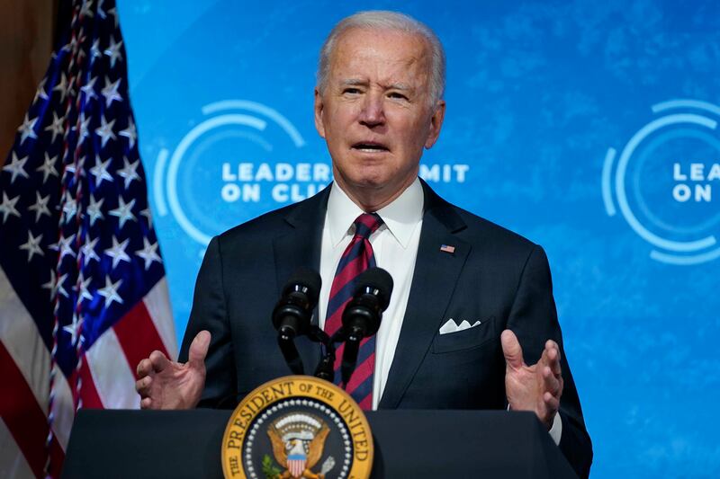 Biden non molla su Wuhan. Ira di Pechino: "Ora basta"