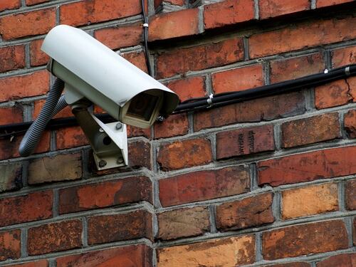 Troppe telecamere, bar multato