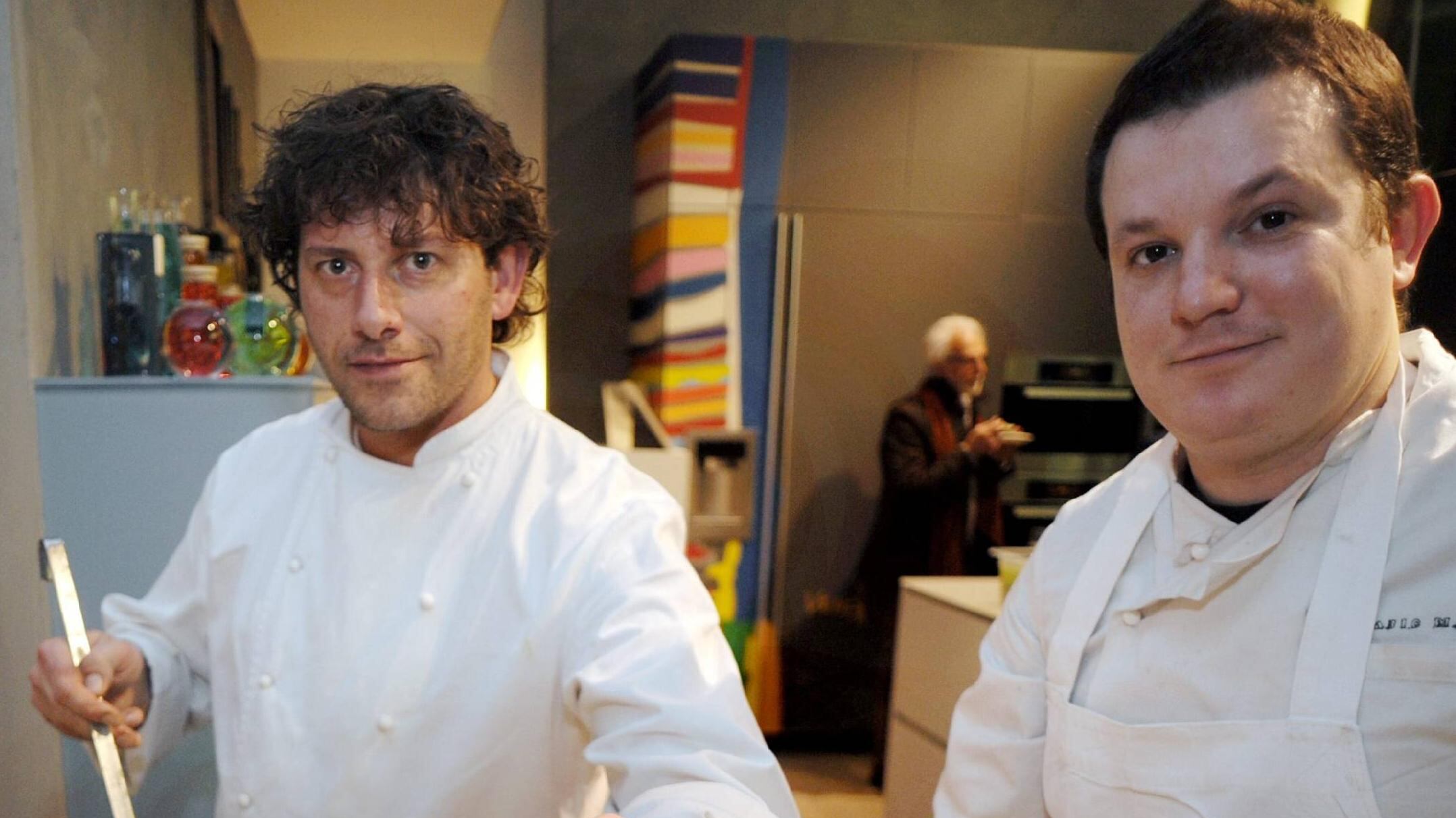 I grandi chef ai fornelli con i fratiIl pranzo Opera San Francesco