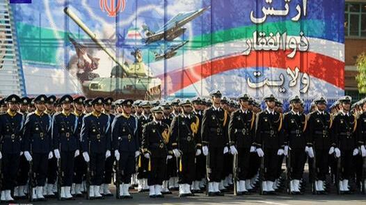 La Casa Bianca pensa a nuove sanzioni, l'Iran lancia un altro missile