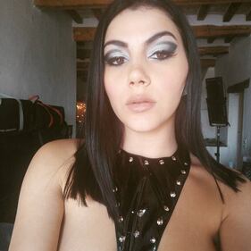 Valentina Nappi senza slip: la foto hot su Instagram 33