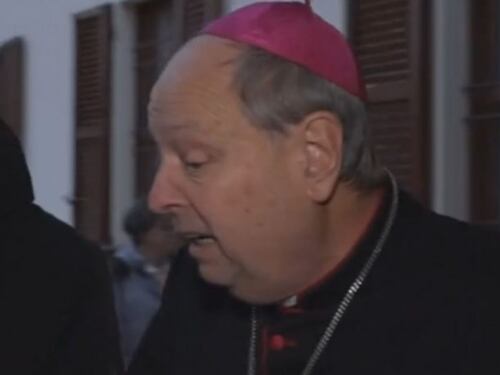 Il vescovo di Como Cantoni scende in campo: "Votare populisti peccato grave"