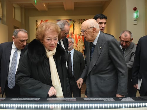 A 89 anni è morta Clio Bittoni, moglie dell'ex presidente Giorgio Napolitano