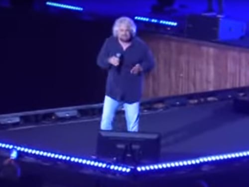 M5s, Grillo sprona i suoi: "Basta piagnistei sul Pd Vaffa a voi questa volta"