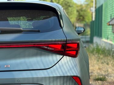 Cupra Leon Hybrid: guarda la gallery della sportiva elettrificata da 272 CV 19