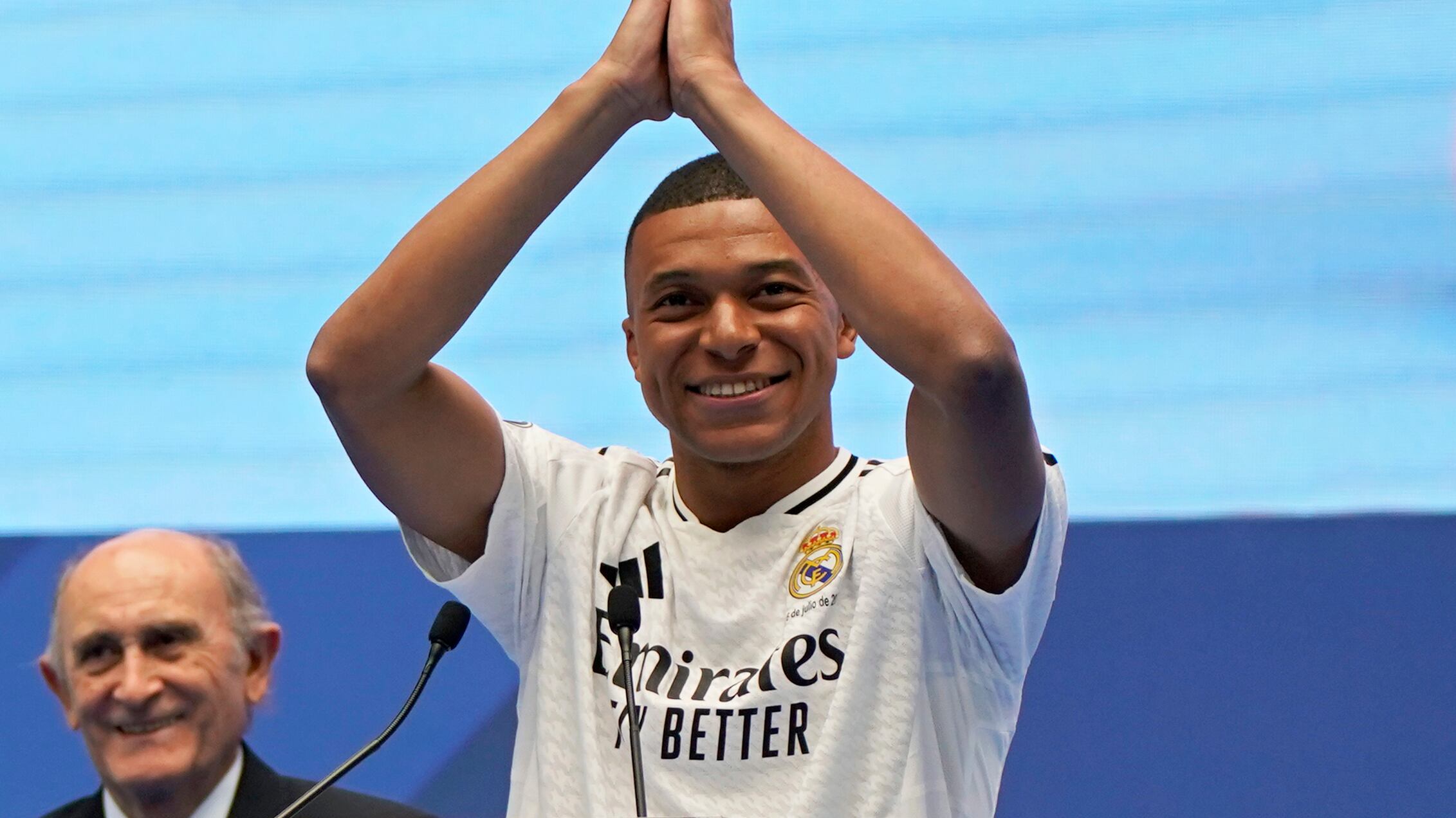 Mbappé ufficiale al Real Madrid: "Un sogno che avevo fin da bambino"