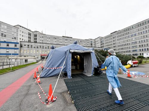 Con l'emergenza si può dire: "Lavatevi tutti"