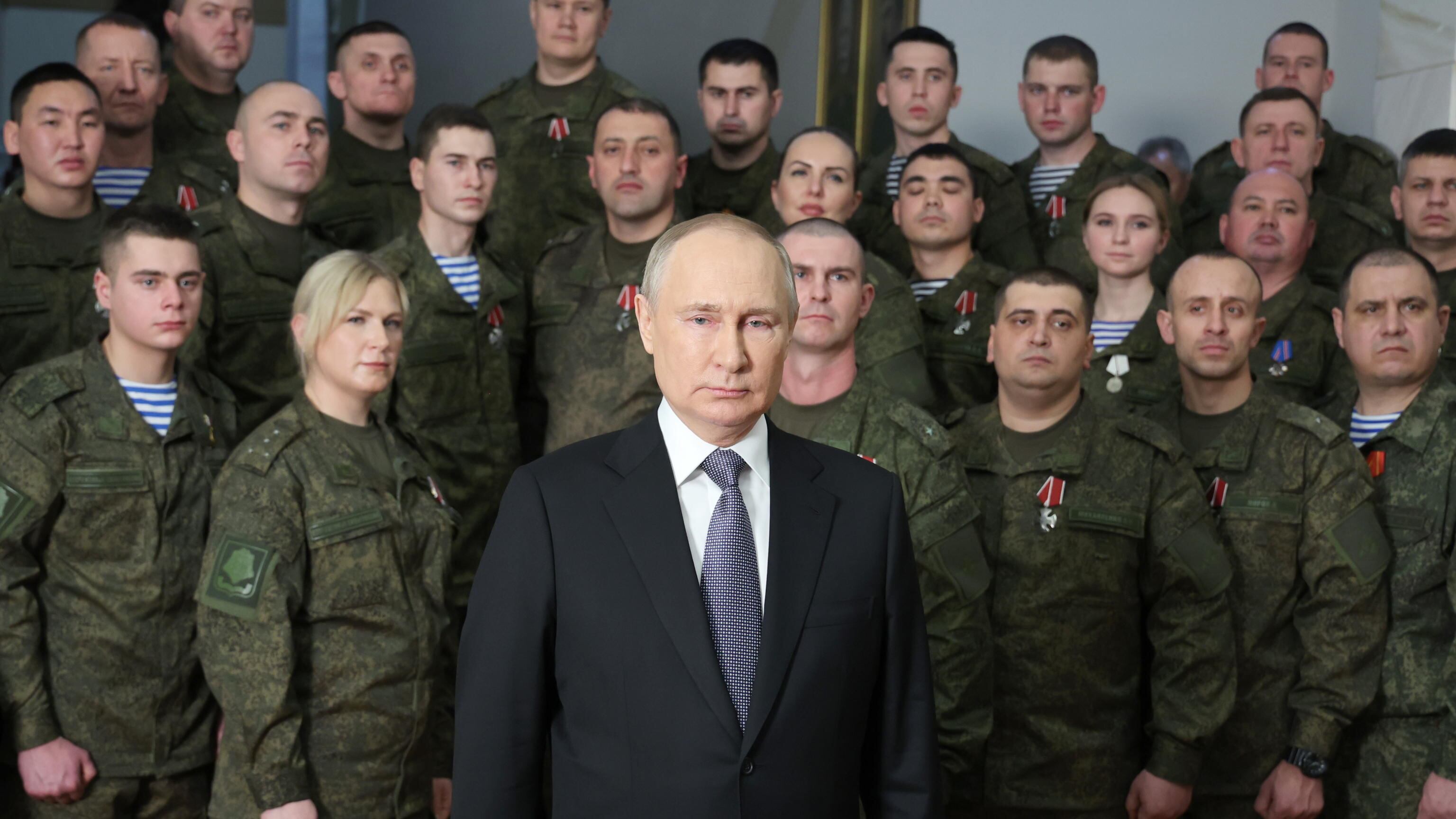Putin: "Mosca vincerà di certo". Le accuse di Lavrov all'Italia