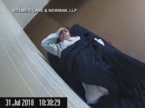 Detenuta partorisce da sola nella sua cella