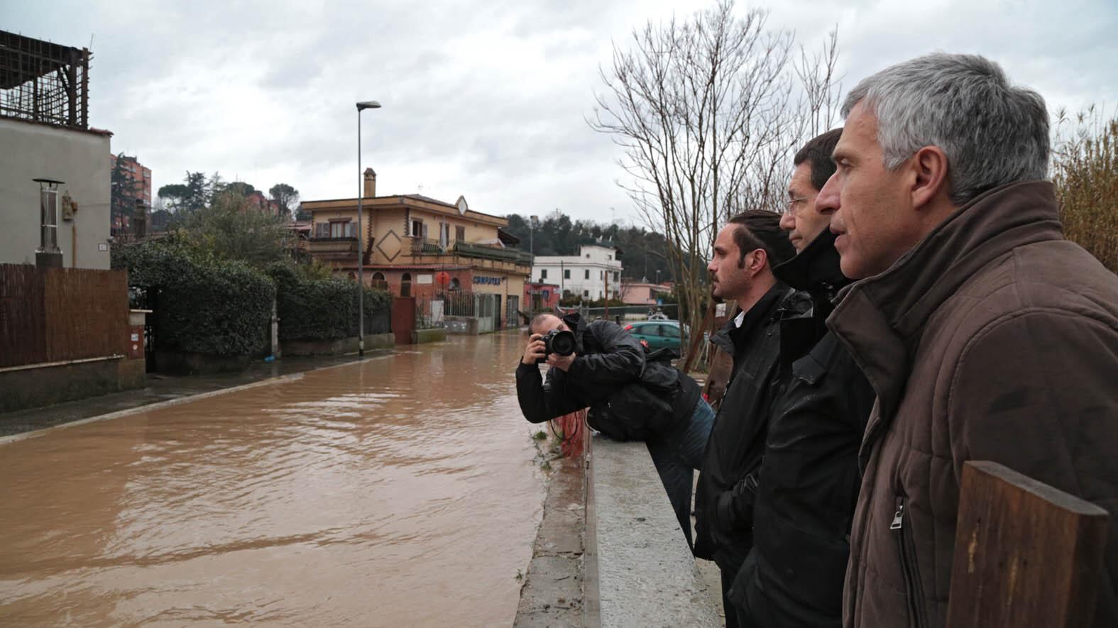 L'Italia devastata dal maltempo E Roma diventa un "sottoMarino"