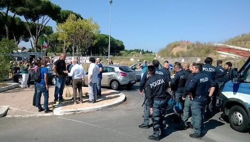 La manifestazione contro i profughi 1