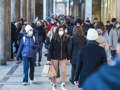 Covid, da lunedì la Lombardia diventa gialla