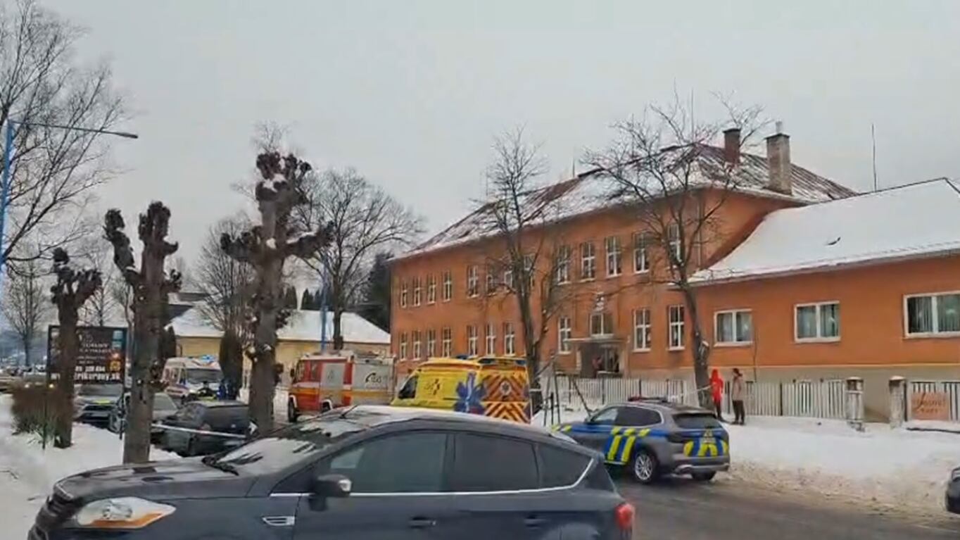 Accoltella e uccide due persone. Sangue e terrore in una scuola slovacca