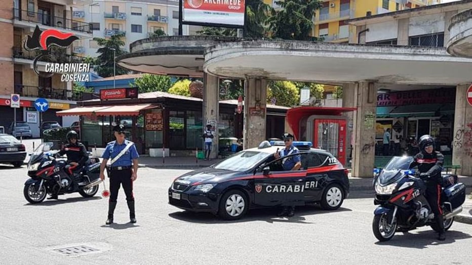 Cosenza, immigrato irregolare palpeggia bimba di 13 anni