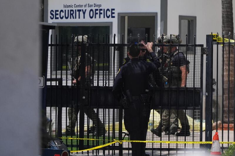 Sparatoria in un centro islamico a San Diego: FOTO 5
