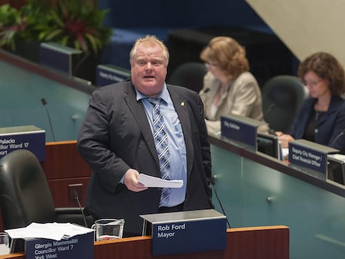 Droga, alcool e sesso, il sindaco di Toronto che nessuno riesce a rimuovere