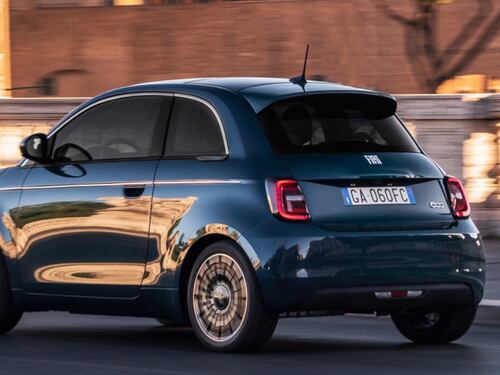 Dopo 96 anni Fiat perde il primato: in Italia non è più la più venduta