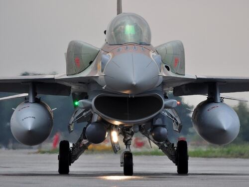 Siria, i russi avrebbero aperto il fuoco contro i caccia israeliani
