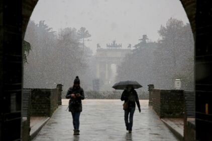 Anche Milano questa mattina si è svegliata sotto la neve 5