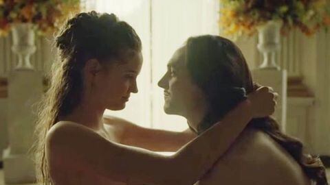 La serie tv su Versailles dà scandalo: ogni minuto una scena di sesso