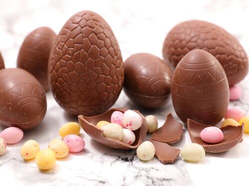 Con Pasqua arriva la truffa del cesto Ferrero: ecco a cosa fare attenzione