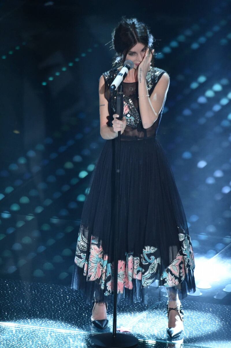 Bianca Atzei si commuove sul palco di Sanremo 9