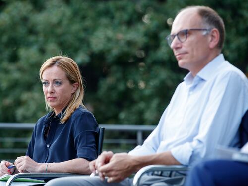 "Fascisti", "Non conosco la matrice": è scontro Letta-Meloni