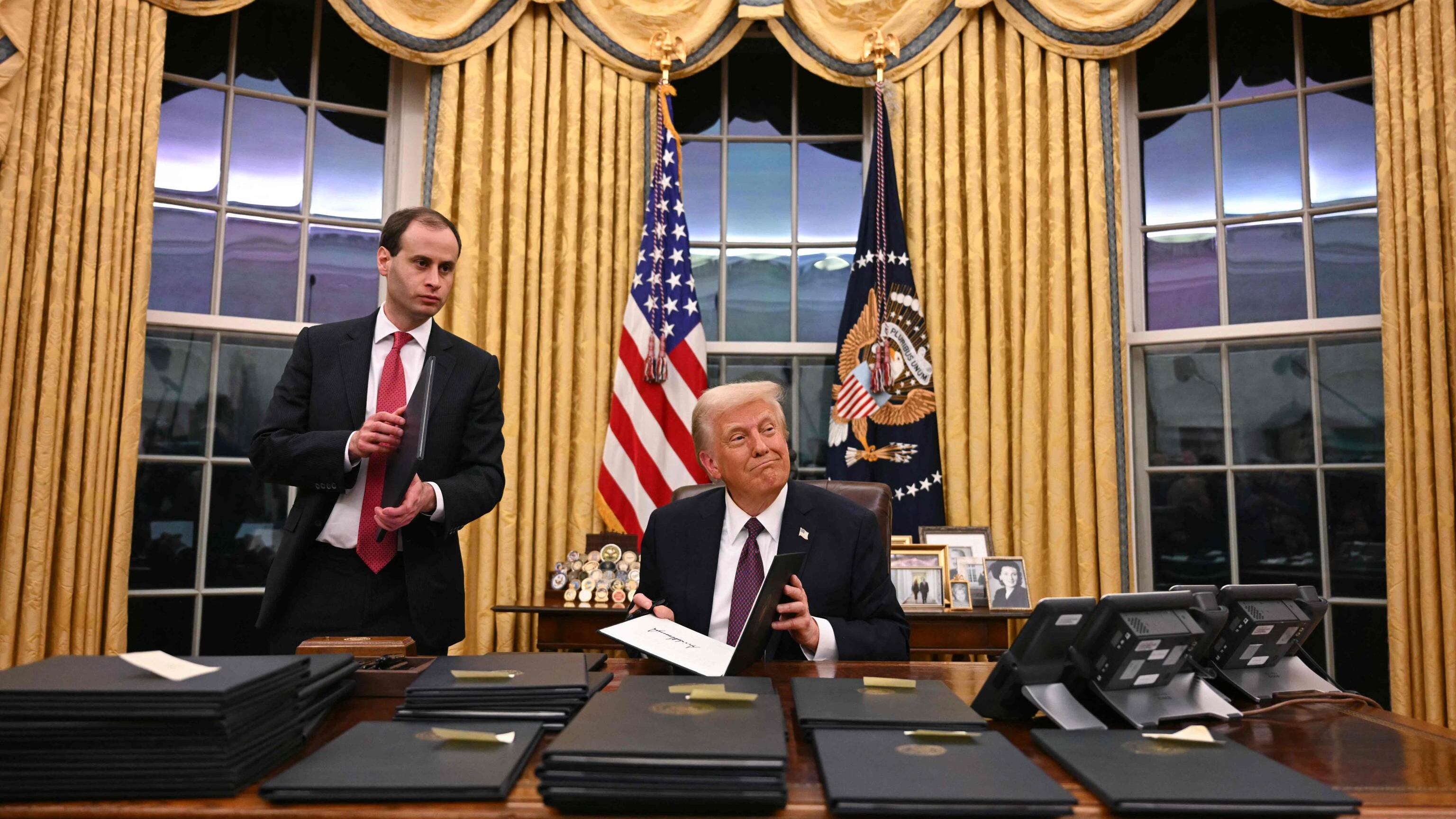 "Noi amiamo lo Studio Ovale". Così cambia l'ufficio del 47esimo presidente americano