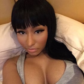 Nicki Minaj: seno hot su Instagram per gli American Music Awards 13