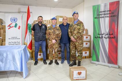 Libano: caschi blu italiani consegnano materiale sanitario 5