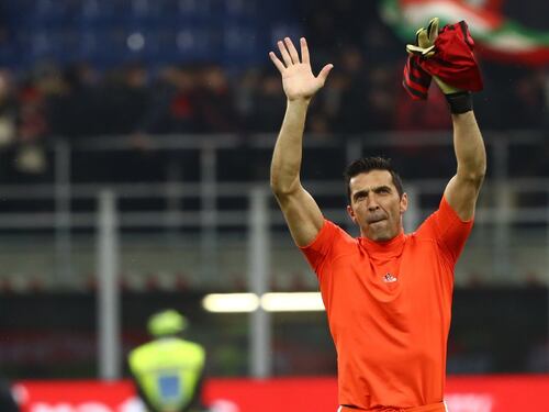 Buffon eterno e decisivo a 42 anni ma la Juventus di Sarri preoccupa