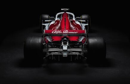 Alfa Romeo Sauber: ecco le foto della nuova C37 5