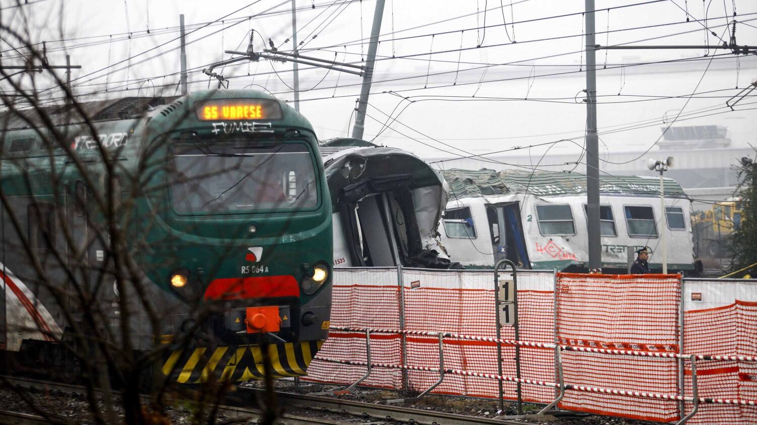 Treno deragliato, Rfi: "Indagare pure sui freni"