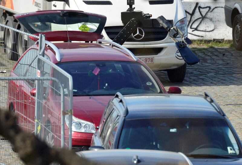 Anversa, tenta di travolgere la folla con l'auto 3