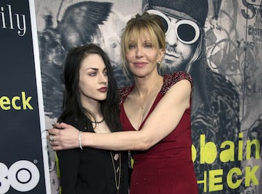 Frances Bean Cobain e Courtney Love, madre e figlia si riavvicinano: foto 1