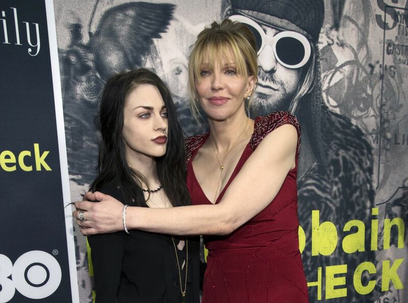 Frances Bean Cobain e Courtney Love, madre e figlia si riavvicinano: foto 1