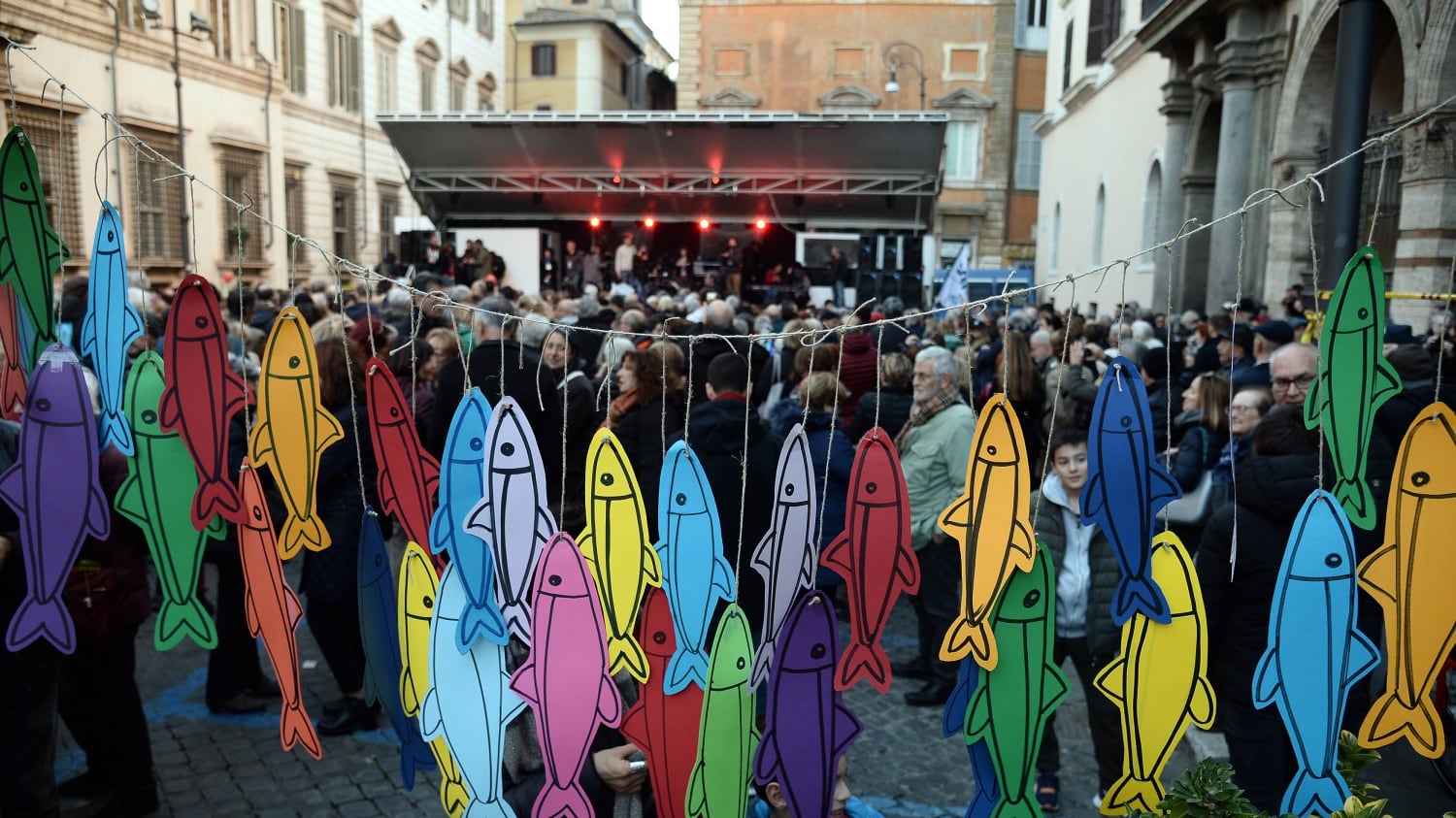Il laboratorio delle Sardine in parrocchia non paga l'affitto