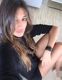 Cristina Buccino, lato b in palestra 23