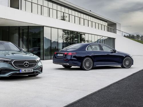 Nuova Mercedes Classe E 2023, guarda tutte le foto