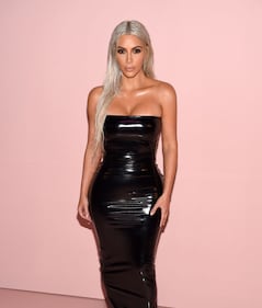 Kim Kardashian, nudo completo allo specchio 10