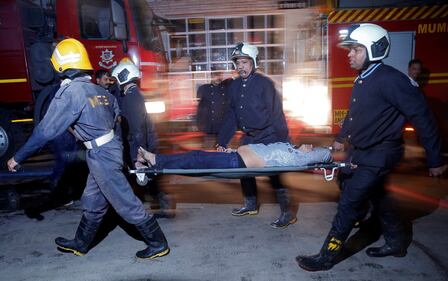 Incendio in un ristorante di Mumbai 10