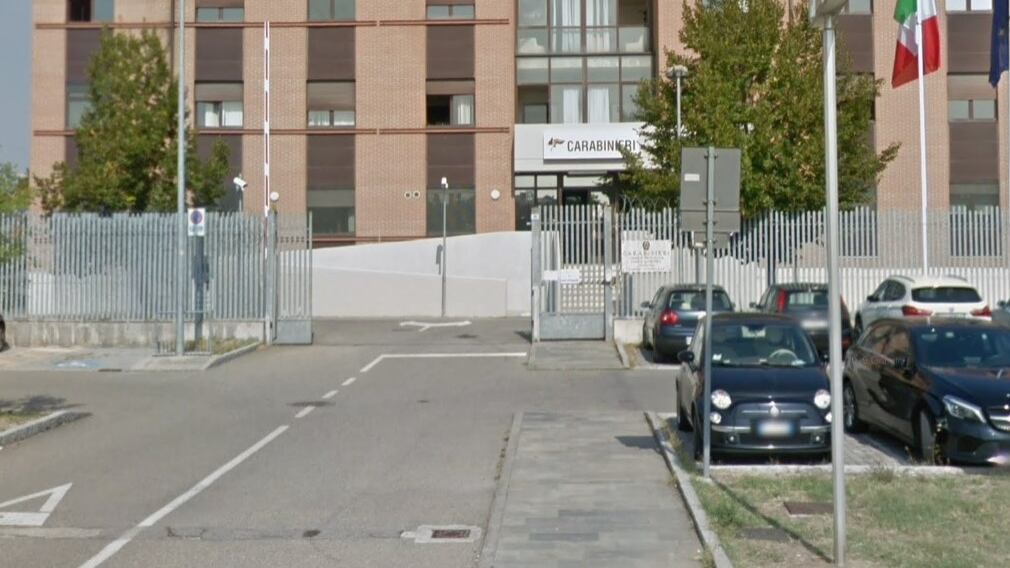 Modena, prima la rissa poi le minacce ai carabinieri: preso tunisino