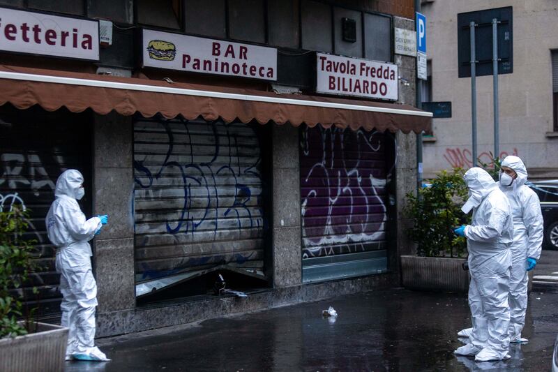 Omicidio di Milano, il bar dove Eros di Zonza è stato accoltellato dopo il furto 5