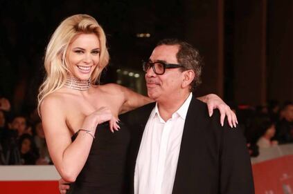 Ria Antoniou bollente per il calendario For Men 2018 27